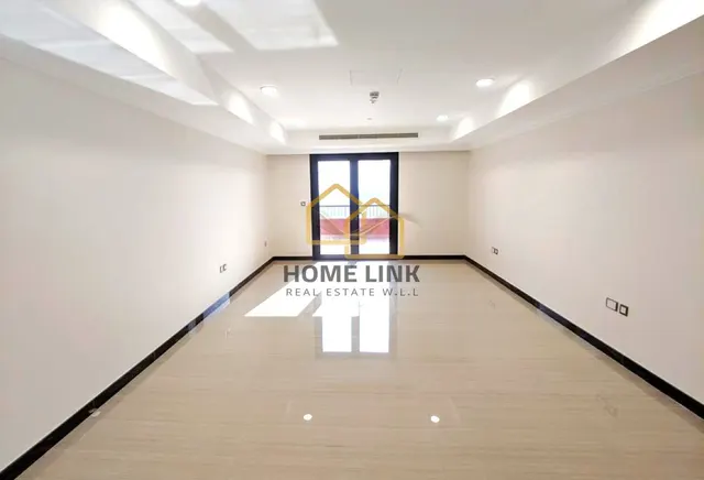 BILLS INCLUDED | STUDIO SF APARTMENT IN THE PEARL