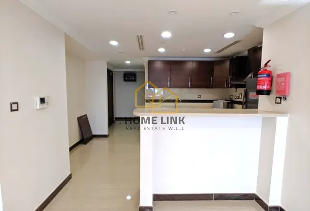 BILLS INCLUDED | STUDIO SF APARTMENT IN THE PEARL