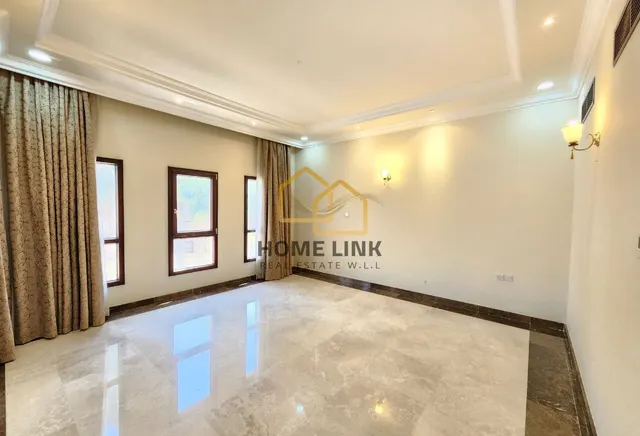 STUNNING 5BR + MAID VILLA IN WEST BAY LAGOON | SF
