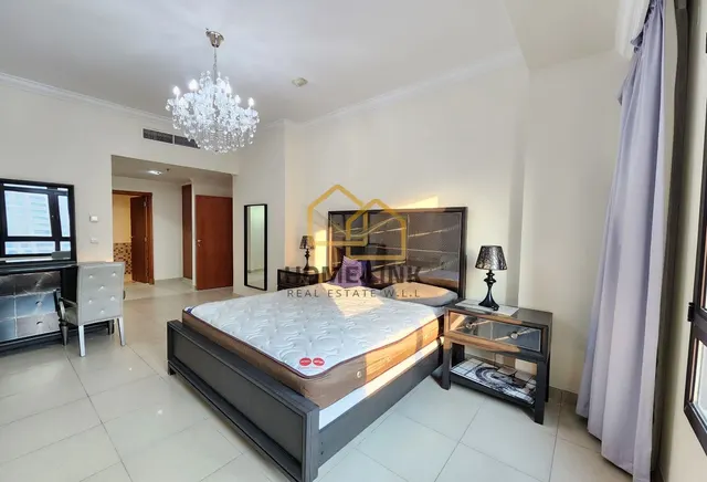 LUXURIOUS AND SPACIOUS FURNISHED 3 BEDROOM APT