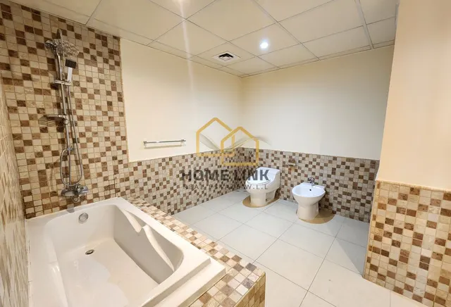 LUXURIOUS AND SPACIOUS FURNISHED 3 BEDROOM APT