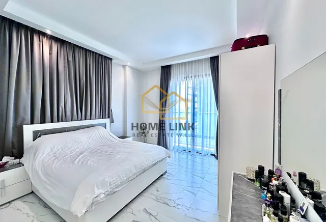LUXURY AND SPACIOUS 1 BEDROOM FURNISHED | FOR SALE