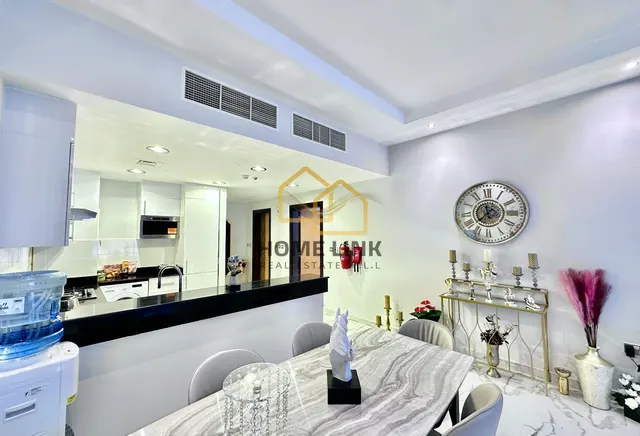 LUXURY AND SPACIOUS 1 BEDROOM FURNISHED | FOR SALE