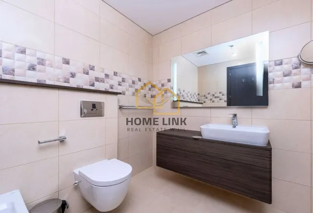 LUXURIOUS 1 BEDROOM FF APARTMENT IN WEST BAY