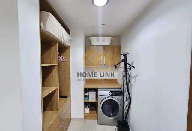 BILLS INCLUDED | RENOVATED 1 BEDROOM | SEA VIEW