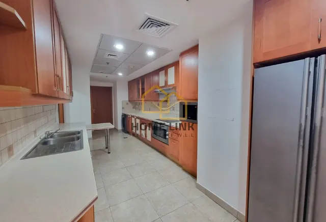 SPACIOUS AND ELEGANT 3+MAID FF APT IN THE PEARL