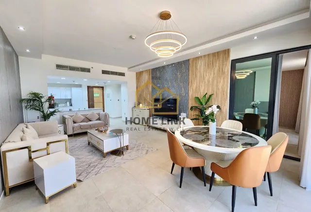 BILLS INCLUDED | RENOVATED 1 BEDROOM | SEA VIEW - view 3