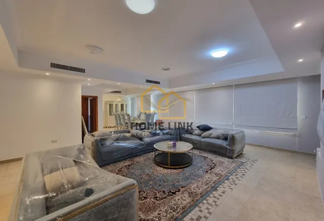 SPACIOUS AND ELEGANT 3+MAID FF APT IN THE PEARL