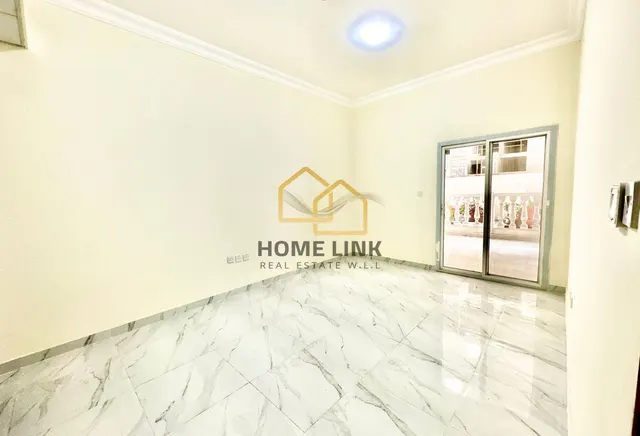 2 BEDROOM APARTMENT WITH TERRACE IN FOXHILLS