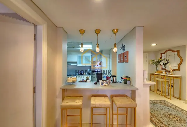 LUXURIOUS 3 BEDROOM | UPGRADED UNIT | FURNISHED
