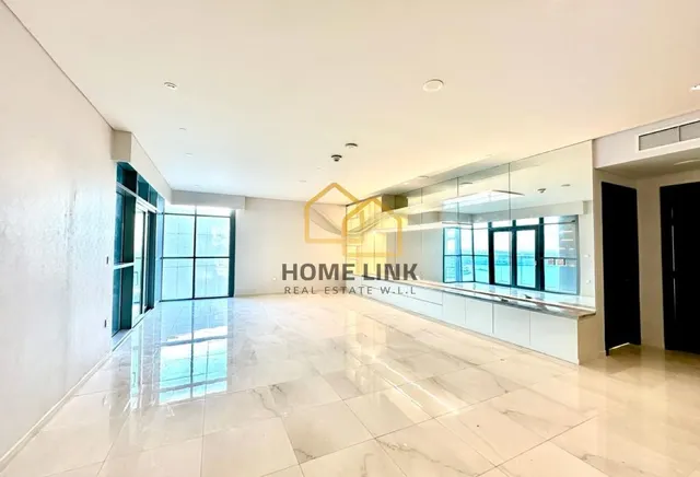 LUXURIOUS & SPACIOUS 2 BR SF APARTMENT IN SEEF