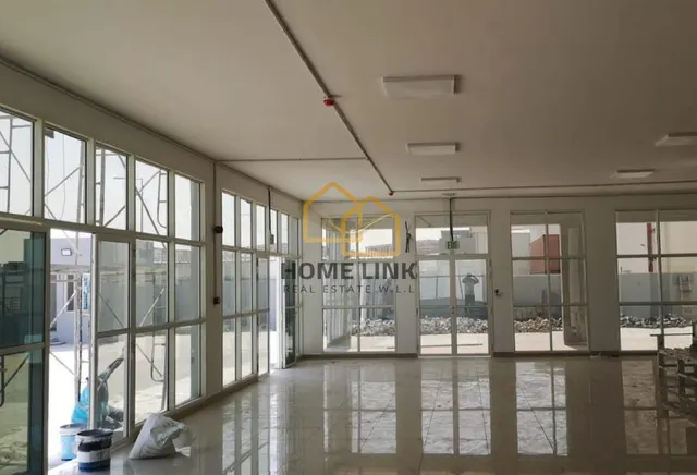 Store+ Office+ Accommodation in Al Wakrah