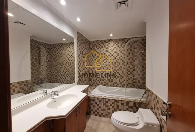SPACIOUS AND ELEGANT 3+MAID FF APT IN THE PEARL