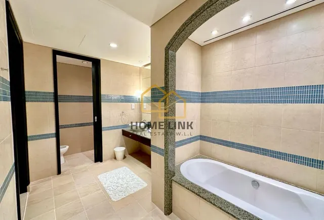 PRIME LOCATION | SPACIOUS 2 BEDROOM FF APARTMENT