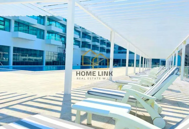 BILLS INCLUDED | RENOVATED 1 BEDROOM | SEA VIEW