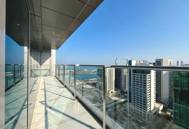 High-Floor Marina Living | 2BR in Lusail