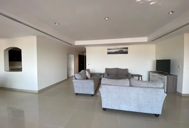 Luxury High-Floor 2BR | 175 SQM | 3 Baths | Balcon