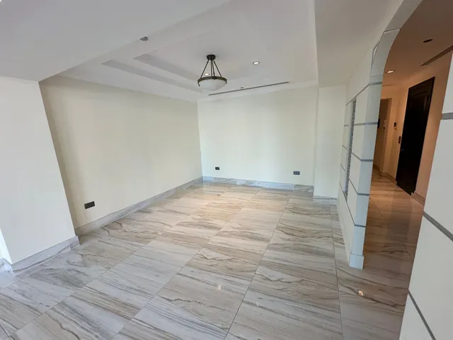 SPACIOUS TOWNHOUSE | MARINA VIEW | TRIPLEX | FF