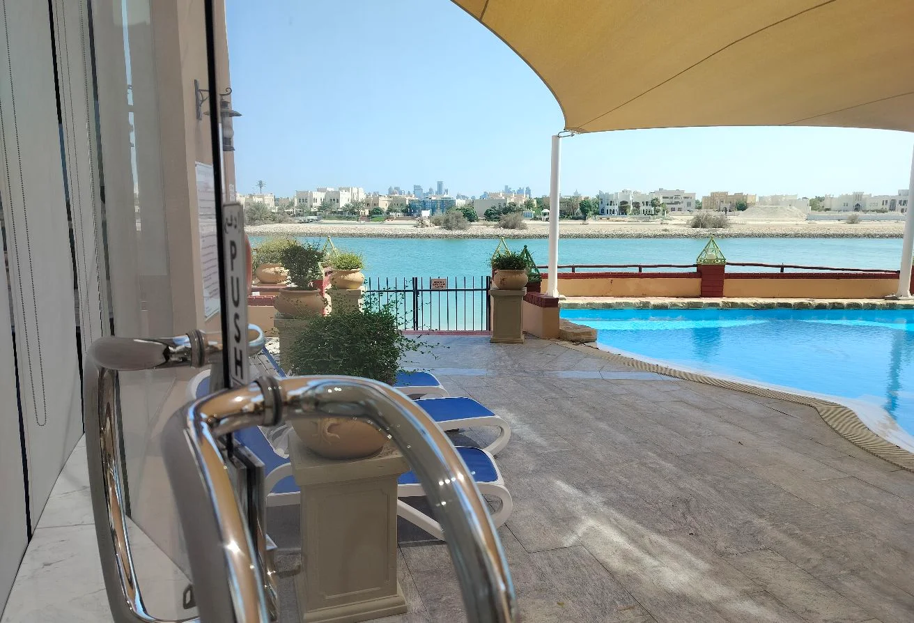 LAGOONA Semi Furnished 5 Bedroom Villa with Maid
