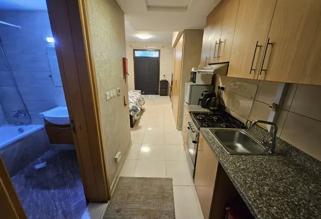 Very spacious studio furnished & lavish furniture