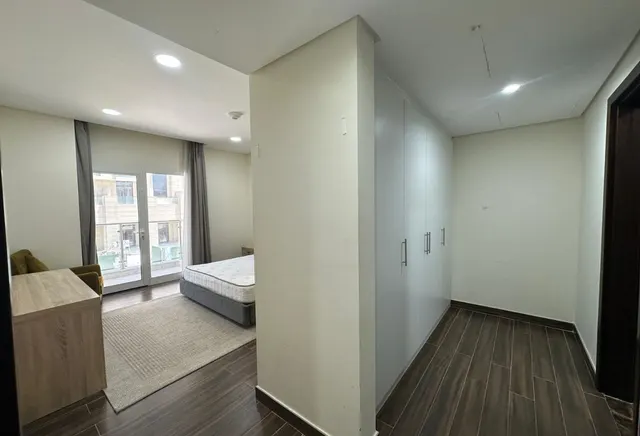LUXURY 2BEDROOM PLUS MAID WITH BALCONY
