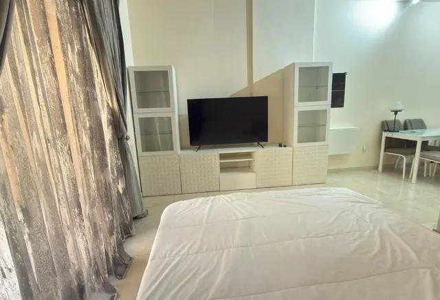 COZY STUDIO | FURNISHED | BALCONY WITH LUSAIL VIEW - view 3