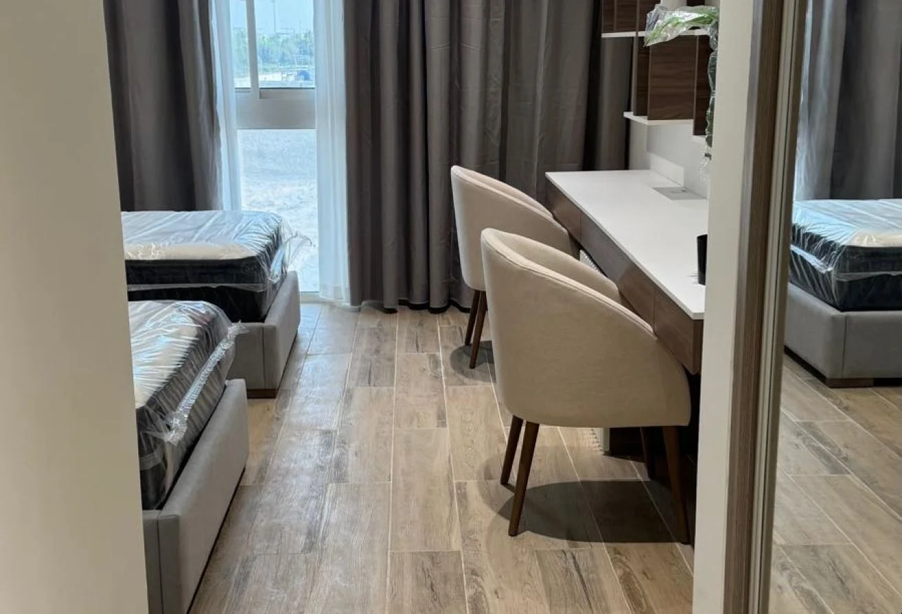ELEGANT 2 BHK FF RENTED GOOD LAYOUT POOL VIEW