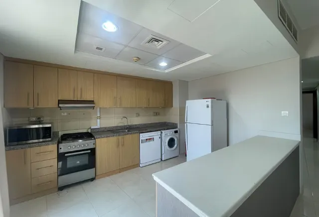 LAVISH FF 3BHK WITH 2 BALCONY IN FOXHILLS @9000