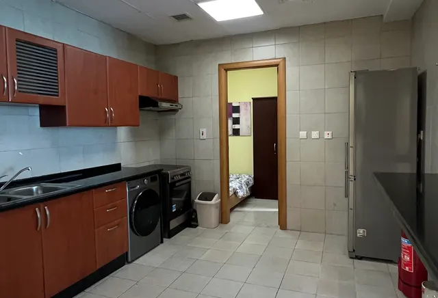 AMAZING 2BHK +MAID FULLY FURNISHED WITH SEA MARINA