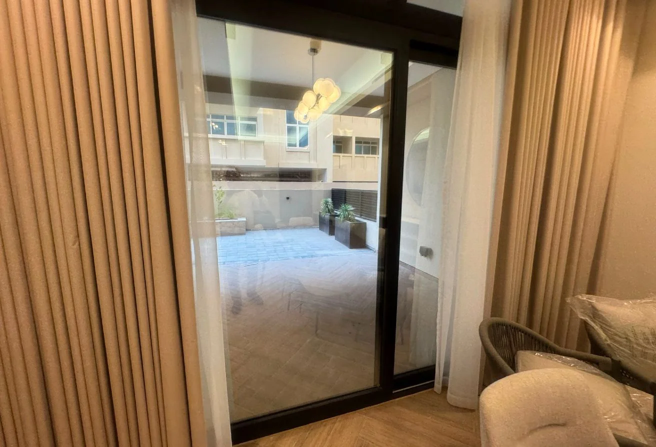2 BHK | for Sale Huge Private Garden  – Fox Hill