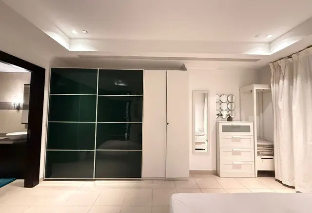 1BHK Sea View Apartment in Porto Arabia Pearl