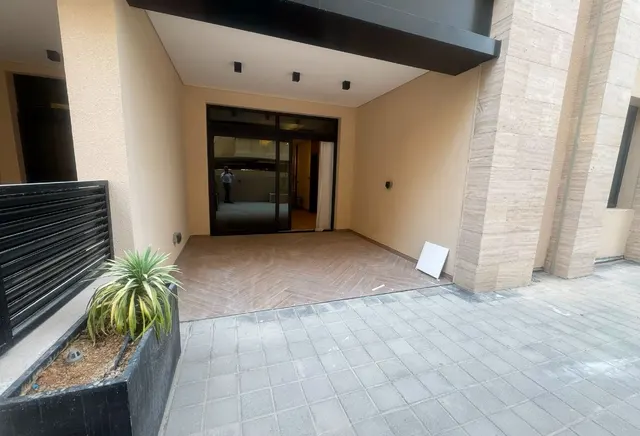 2 BHK | for Sale Huge Private Garden  – Fox Hill
