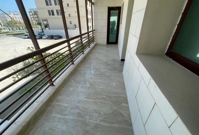 BEAUTIFUL 2 BEDROOM INCLUDING AC BILLS IN FOXHILLS