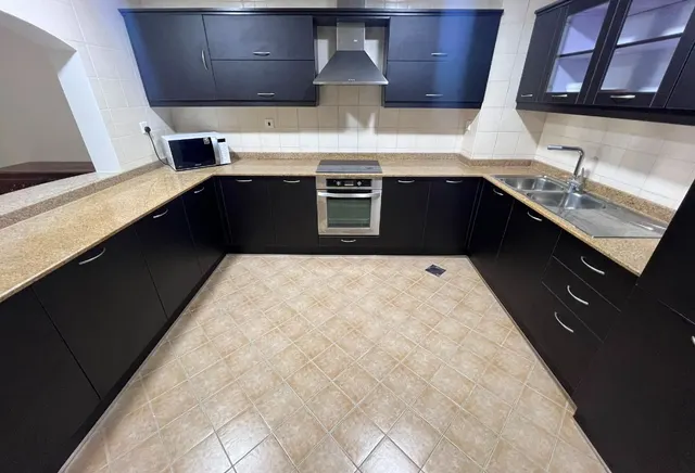 SPACIOUS STUDIO ONLY IN 5250 ONLY BIG LAYOUT.....