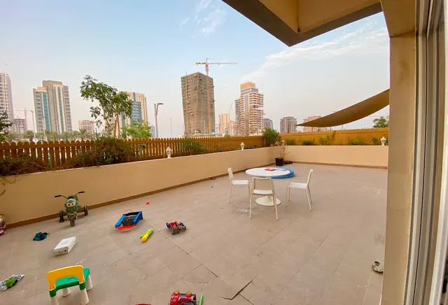 Luxury 2BHK+Maid |Spacious Balcony|Prime Location