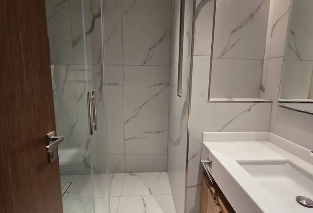 ELEGANT 2 BHK WITH MAID BRAND NEW FULLY FURNISHED