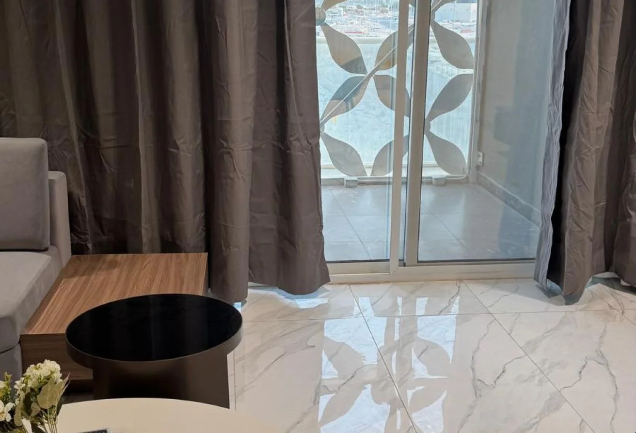 ELEGANT 2 BHK FF RENTED GOOD LAYOUT POOL VIEW