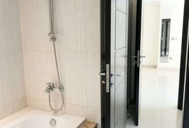 Spacious 1 BHK I SF I INC I Partial marina & Sea V