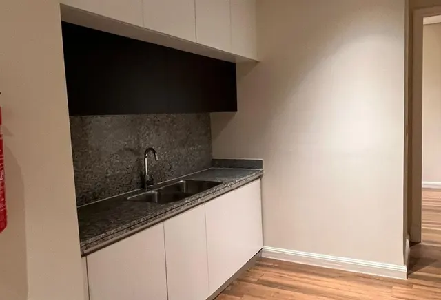 Spacious 3 Bed + Maid in Floresta Gardens | 40% DP