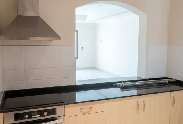 Spacious 1 BHK I SF I INC I Partial marina & Sea V