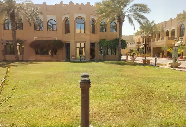 LAGOONA Semi Furnished 5 Bedroom Villa with Maid