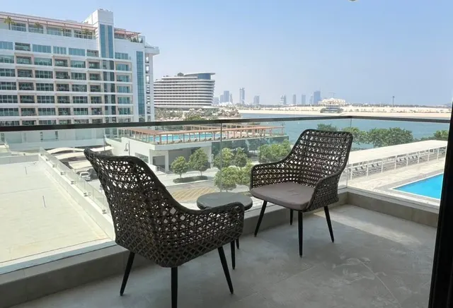 Luxury 1BHK| Bills Included | Sea and Pool View - view 3