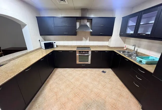 SPACIOUS STUDIO ONLY IN 5250 ONLY BIG LAYOUT.....