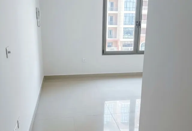 Spacious 1 BHK I SF I INC I Partial marina & Sea V