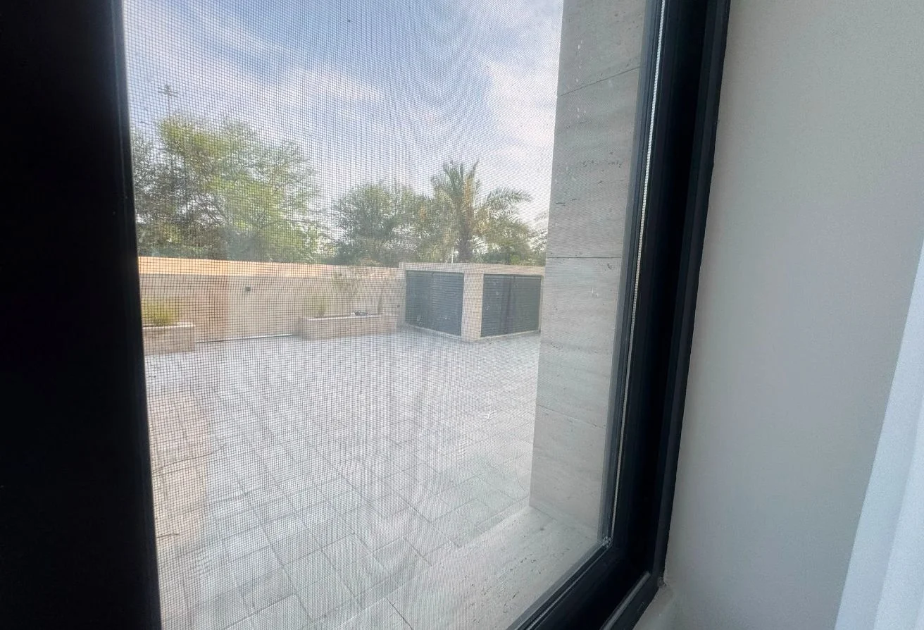 2 BHK | for Sale Huge Private Garden  – Fox Hill
