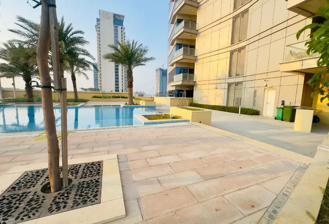 Two BHK |Fully Furnished|With Balcony Waterfront - view 3