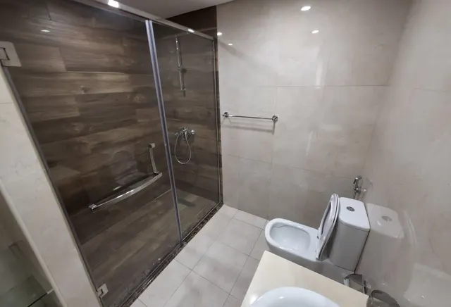 AMAZING 2 BHK FF PARK VIEW INCLUDING BILLS
