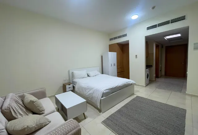 ELEGANT STUDIO FULLY FURNISHED IN FOXHILLS @ 4295