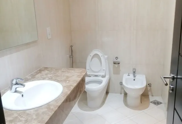 Spacious 1 BHK I SF I INC I Partial marina & Sea V