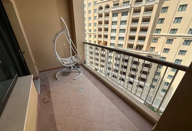 1 Bedroom Furnished Higher Floor Side Marina View